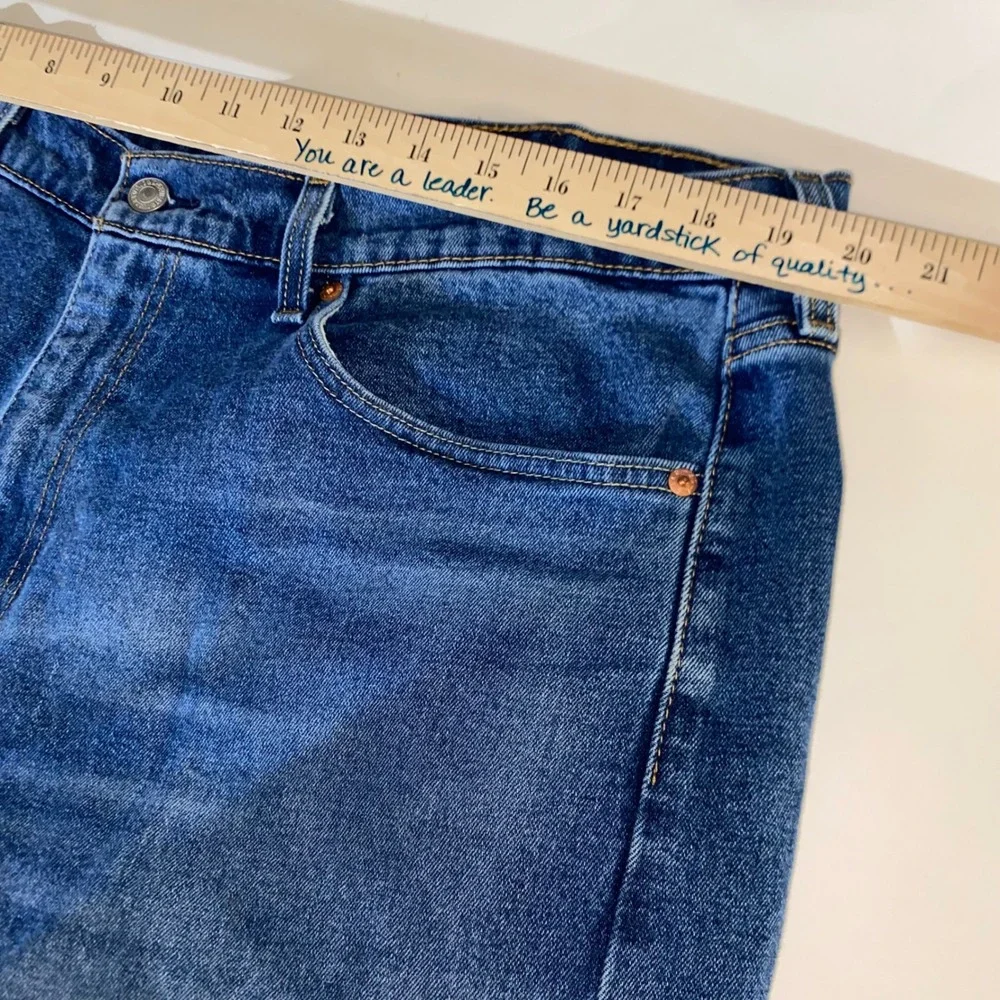 Levis 505 Regular Fit Jeans Mens 38x30 Medium Wash Blue Straight Leg WaterLess